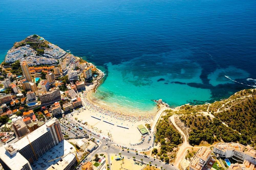 Charming Apartment In Alicante Near The Sea & City Center ภายนอก รูปภาพ