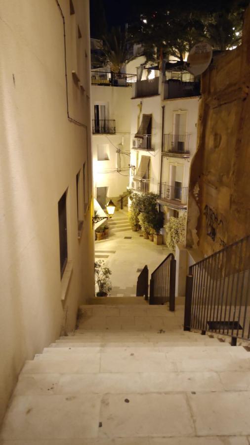 Charming Apartment In Alicante Near The Sea & City Center ภายนอก รูปภาพ
