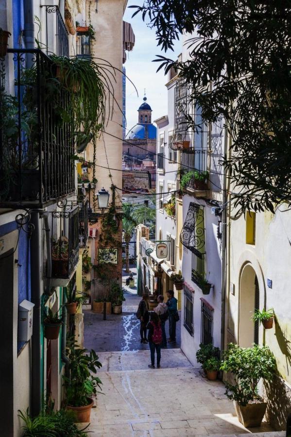 Charming Apartment In Alicante Near The Sea & City Center ภายนอก รูปภาพ
