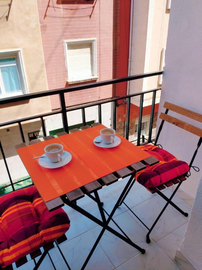 Charming Apartment In Alicante Near The Sea & City Center ภายนอก รูปภาพ